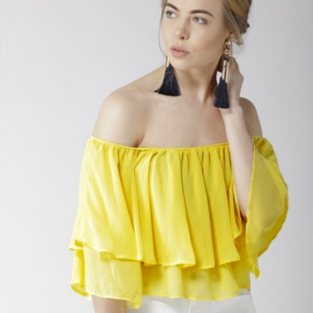 2171 * Forever 21 Off The Shoulder Crop Bardot Top Butter Yellow Size S